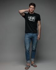 BLACK MEN'S SHORT SLEEVE T-SHIRT