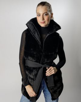 FEKETE NŐI RÖVID MELLÉNY 2D24FW7520SL1200