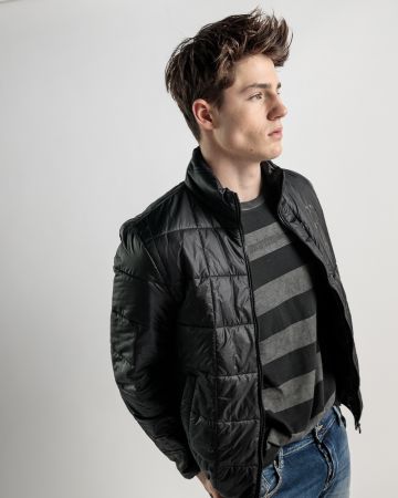 FEKETE FÉRFI ÁTMENETI KABÁT 1D25SS7001KA1600